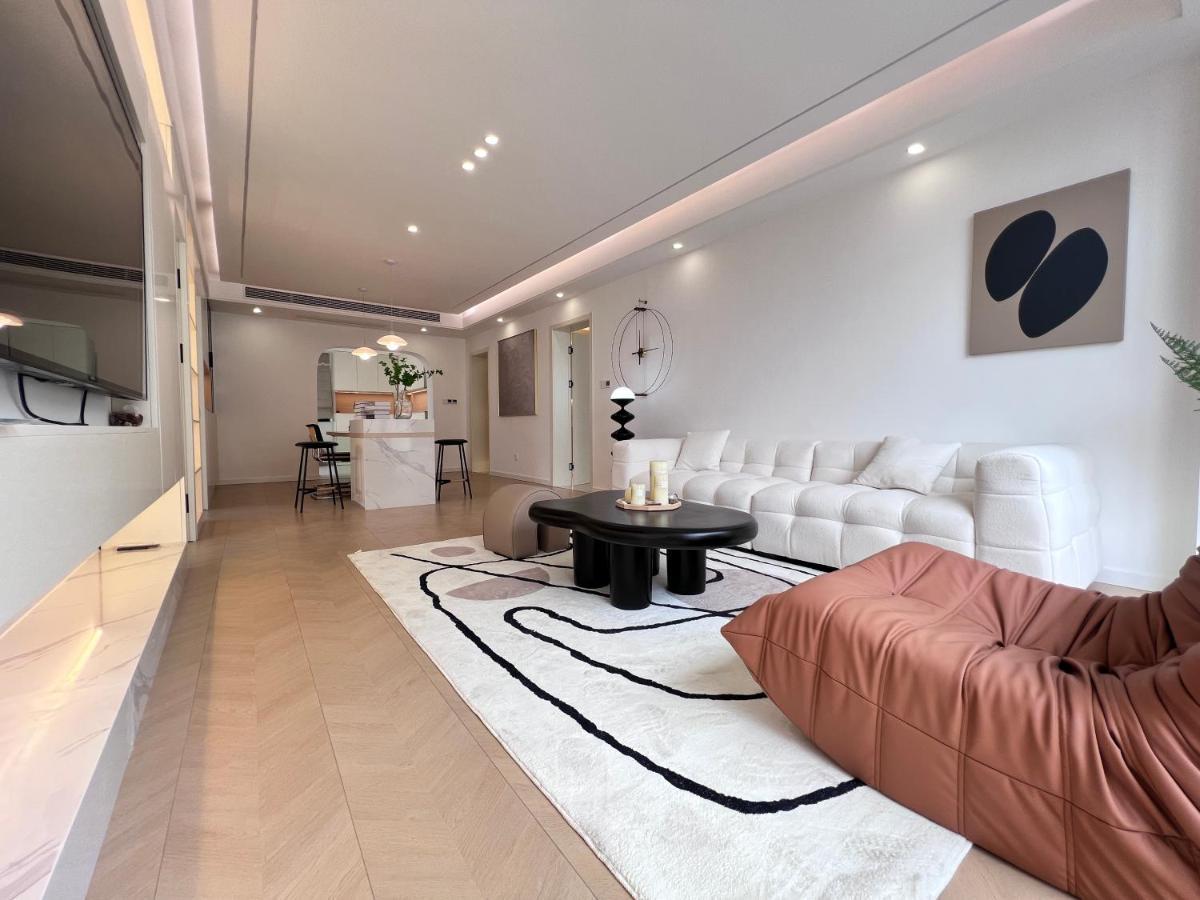 Three Bedroom Near Xintiandi Shanghai