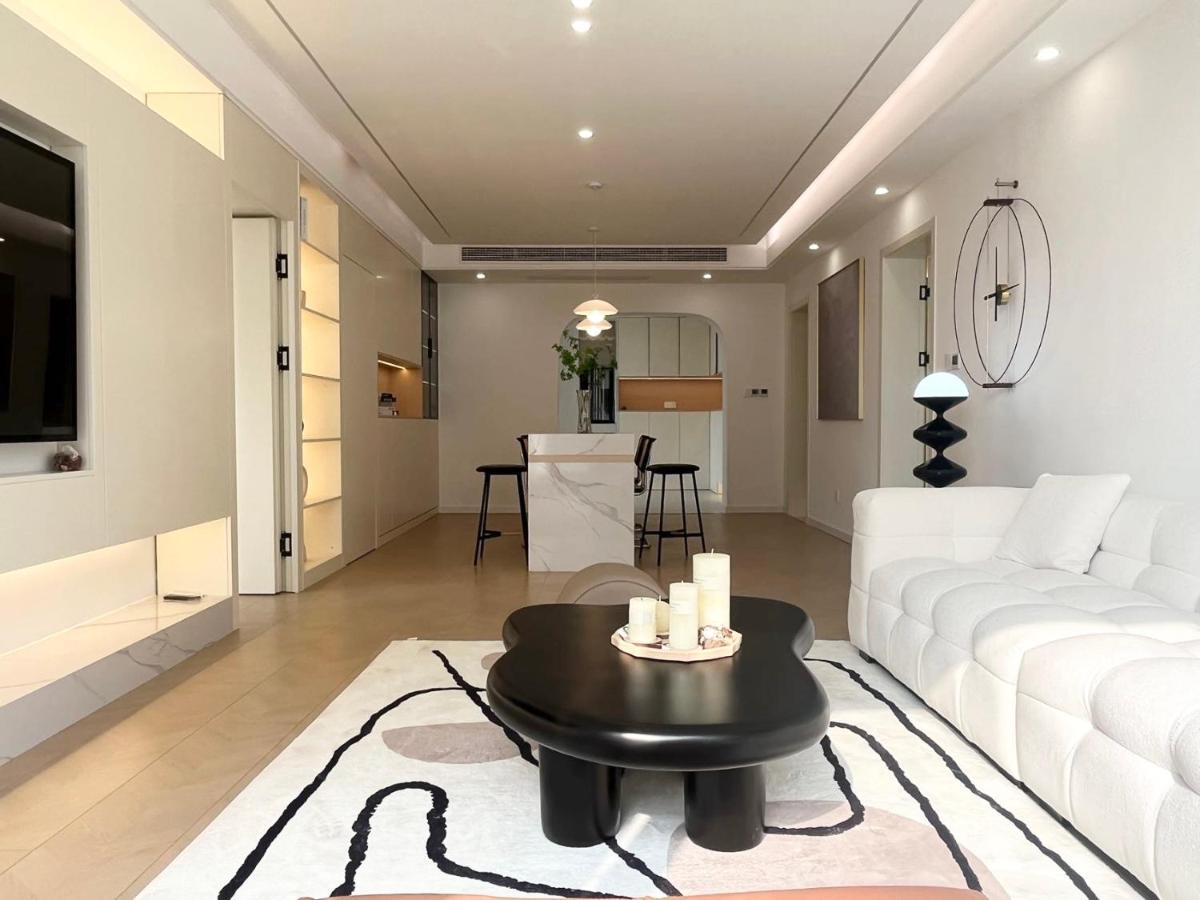 Apartemen Three Bedroom Near Xintiandi Shanghai