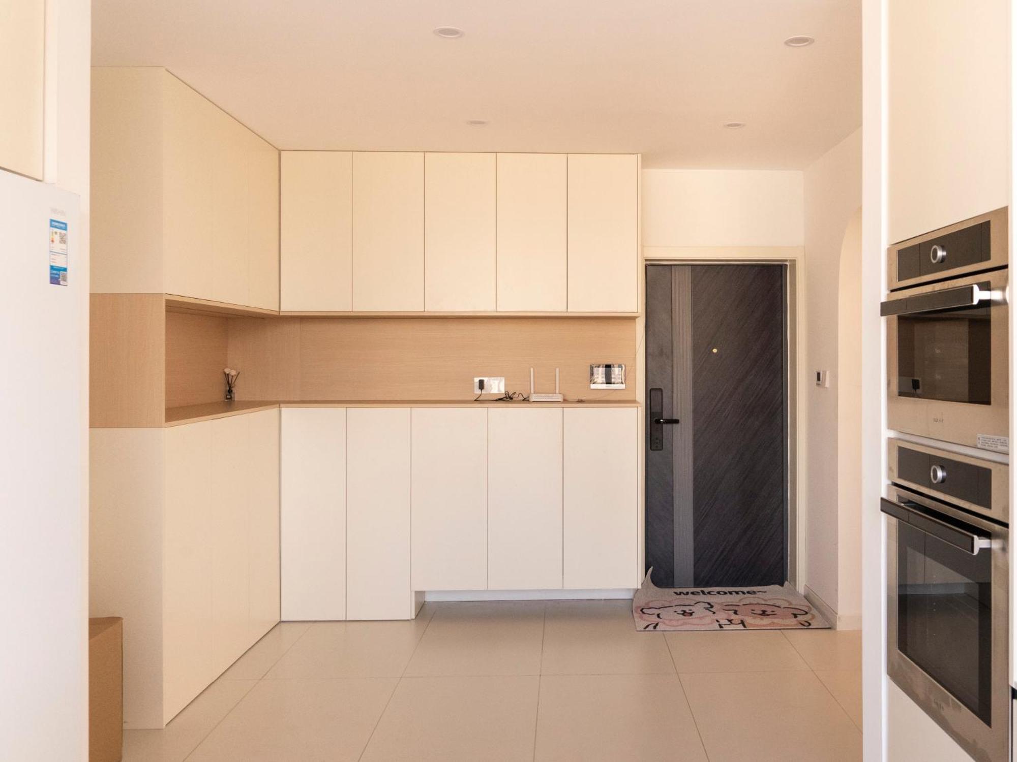 Apartemen Three Bedroom Near Xintiandi Shanghai